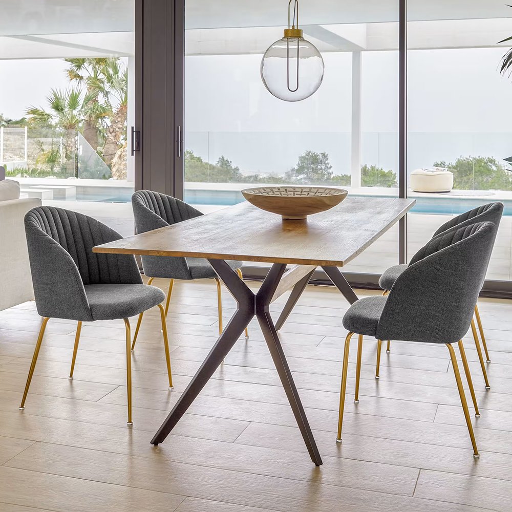 Amethyst Dining Table with Metal Leg Amethyst Dining Table with Metal Leg